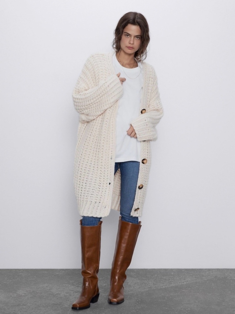 Zara Cream Oversized Chunky Knit Cardigan with Wooden Buttons